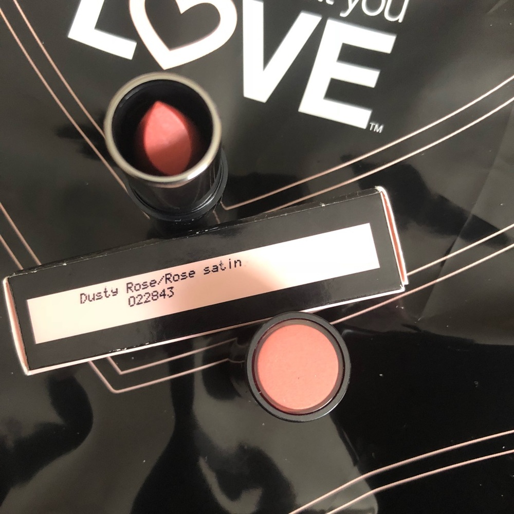 New Mary Kay Dusty Rose Creme Lipstick